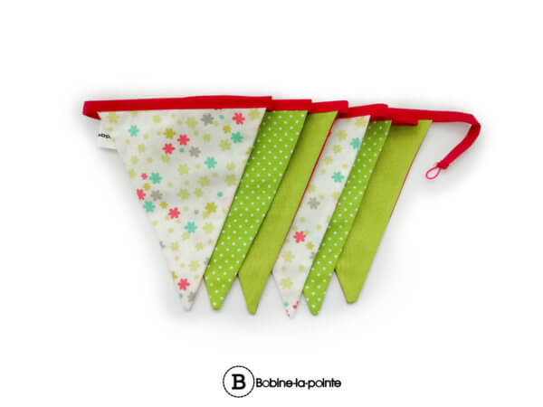 Guirlande de 6 fanions- Fleur verte